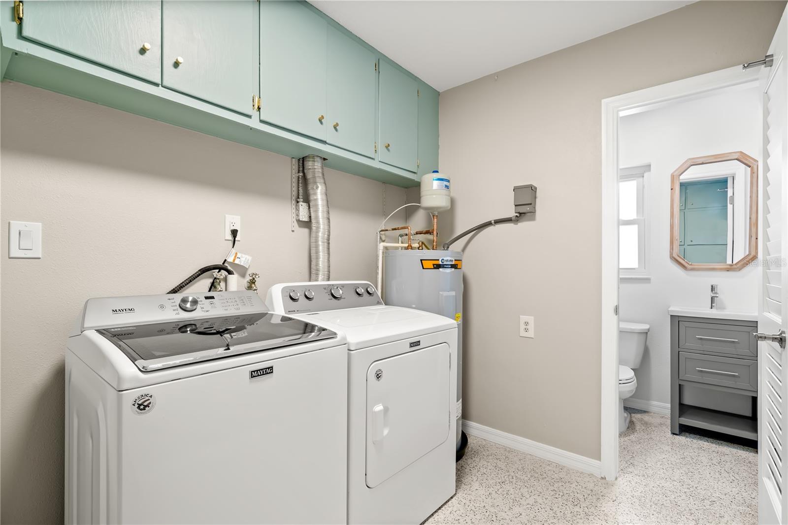 DUNEDIN ISLES ESTATES 1ST ADD - Residential Lease