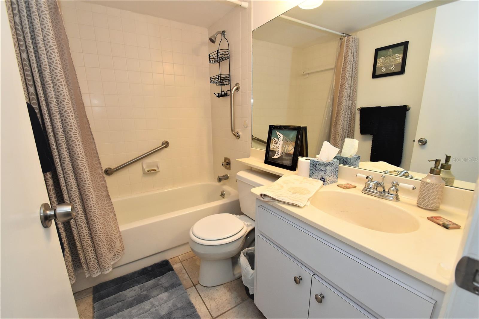 PELICAN COVE XIV - Residential Lease