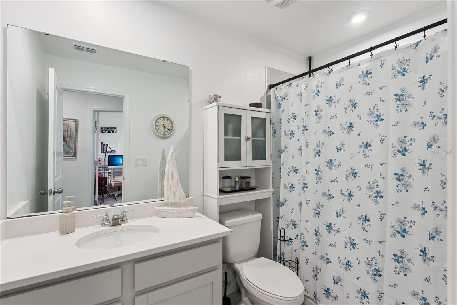SPRING ISLE PALMS - Residential