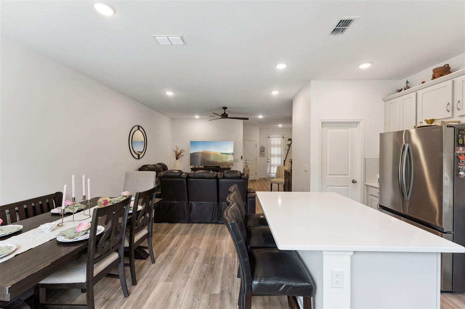 SPRING ISLE PALMS - Residential