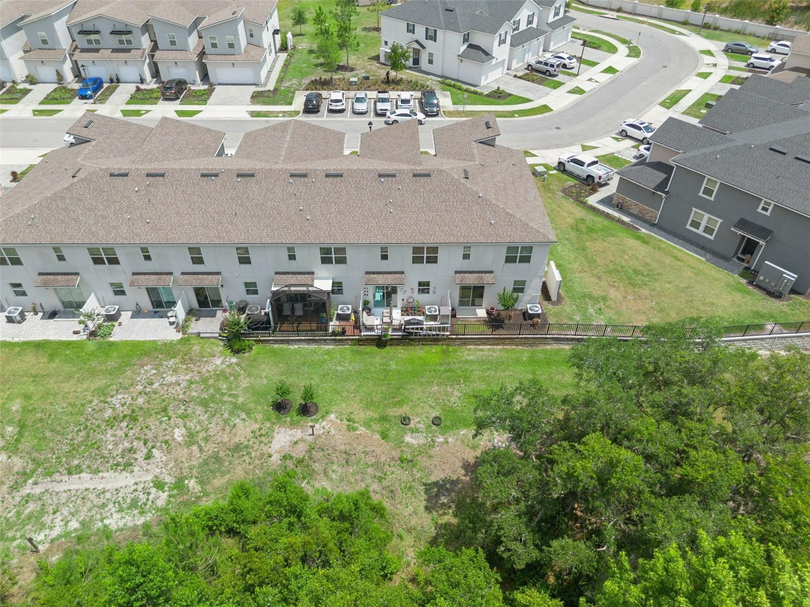 SPRING ISLE PALMS - Residential