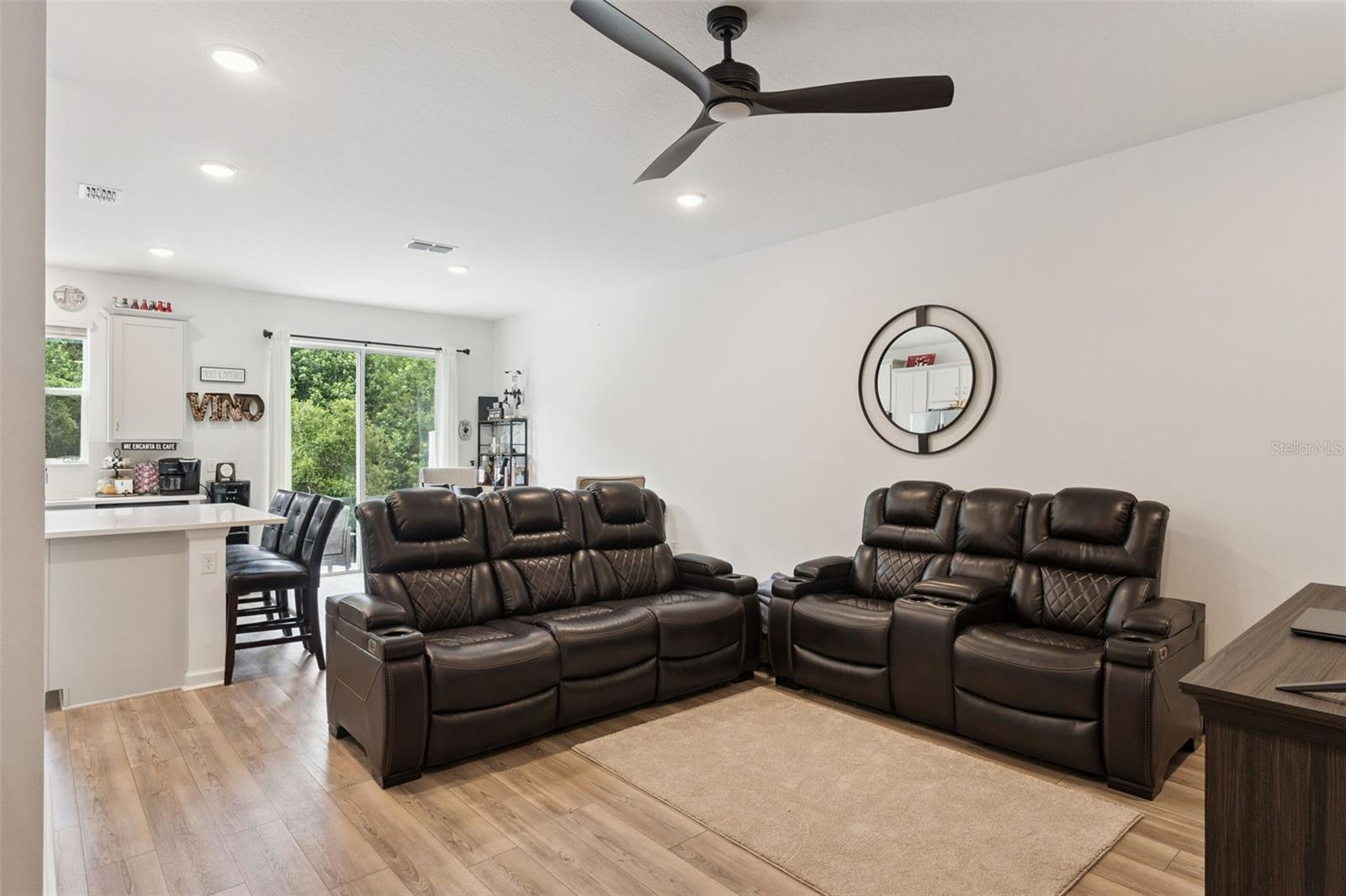 SPRING ISLE PALMS - Residential