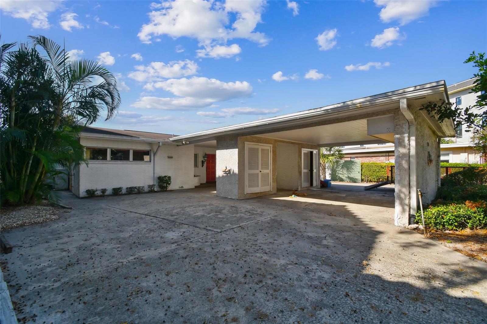 DAVIS ISLANDS PB10 PG52 TO 57 - Residential