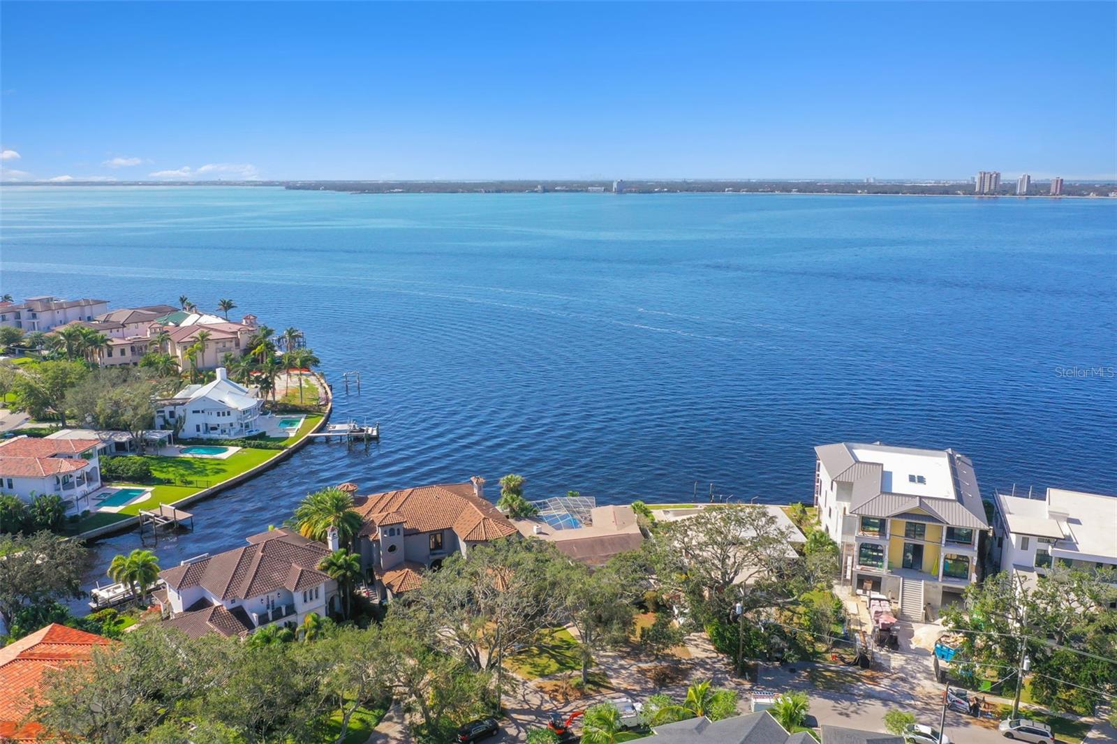 DAVIS ISLANDS PB10 PG52 TO 57 - Residential