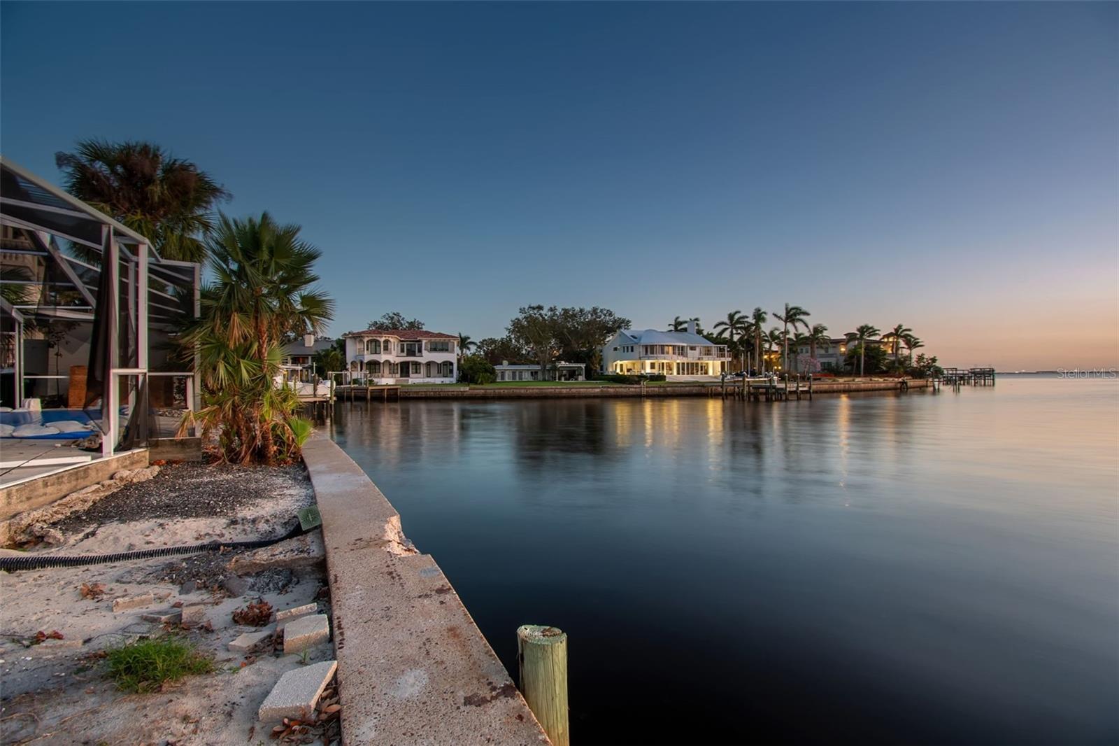 DAVIS ISLANDS PB10 PG52 TO 57 - Residential