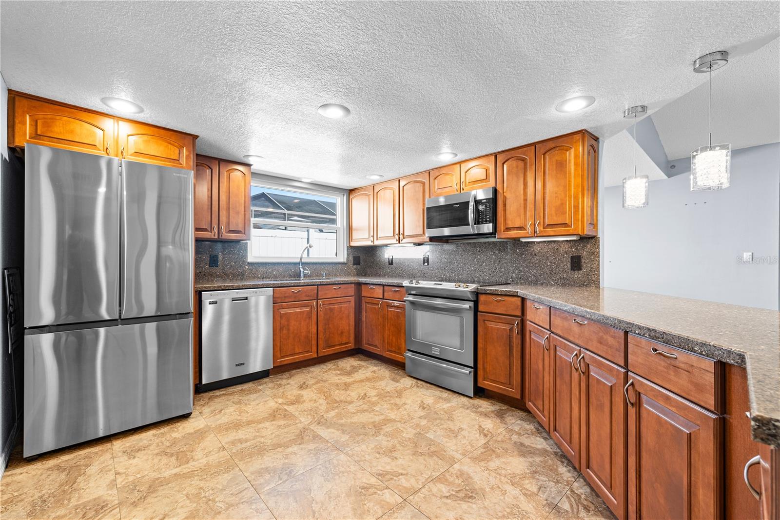 LAURA ANNE ESTATES - Residential