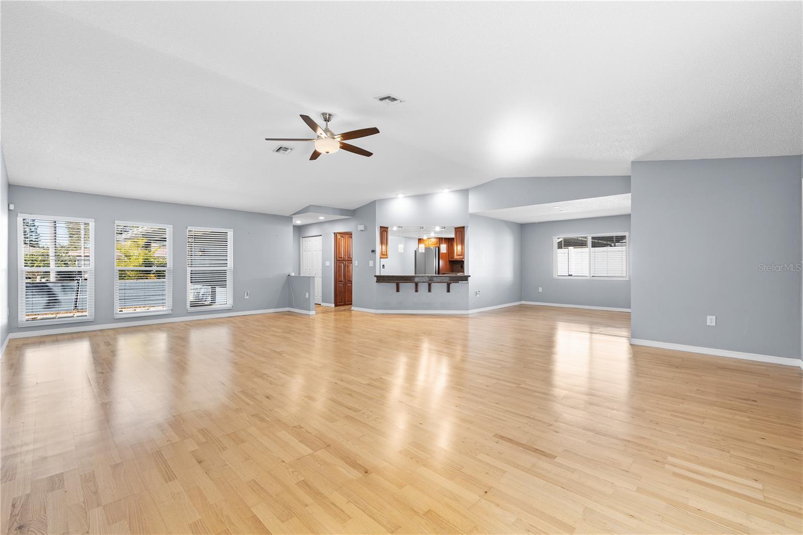 LAURA ANNE ESTATES - Residential