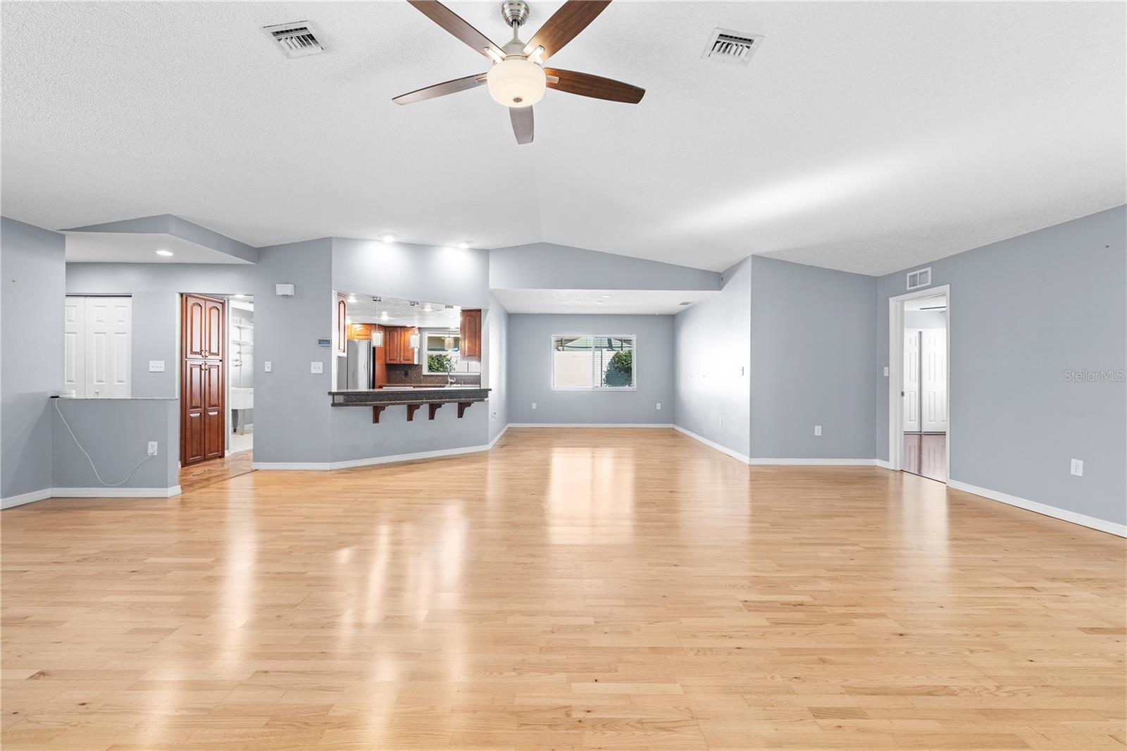 LAURA ANNE ESTATES - Residential