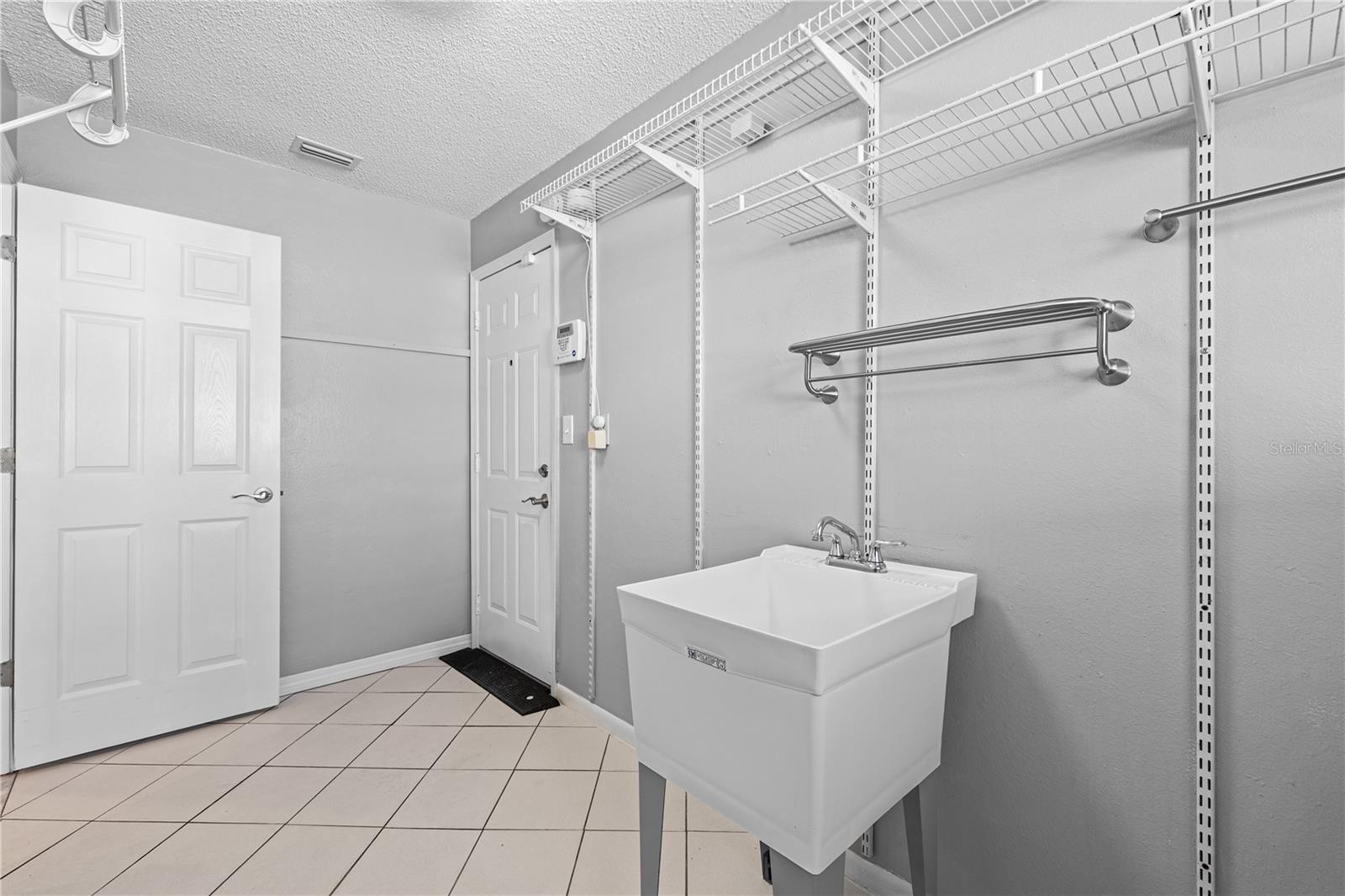 LAURA ANNE ESTATES - Residential