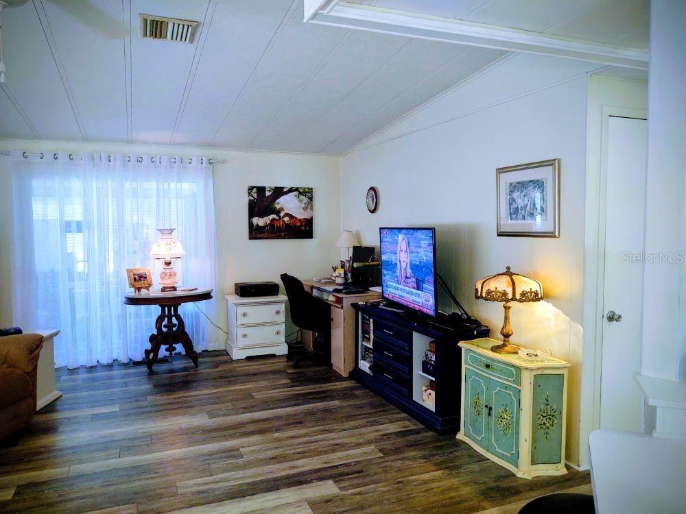 BANBURY VILLAGE CONDO - Residential