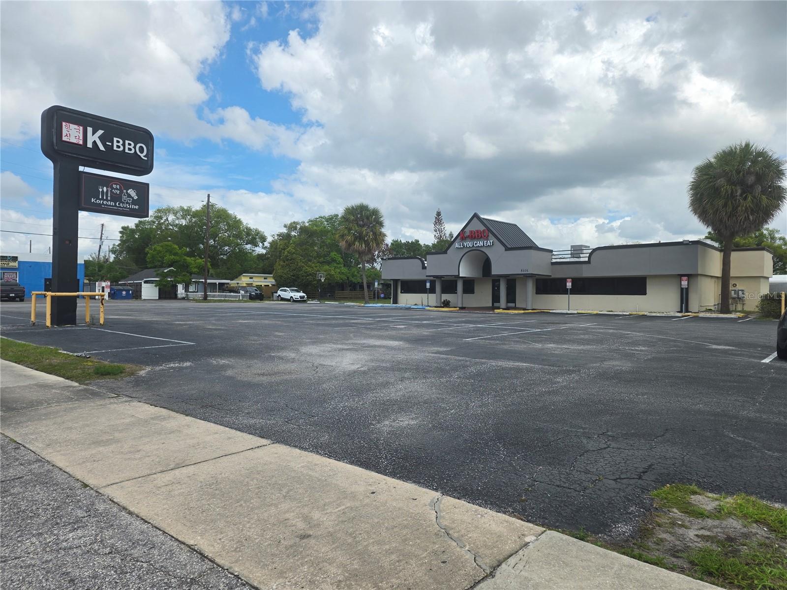 5101 E COLONIAL DRIVE