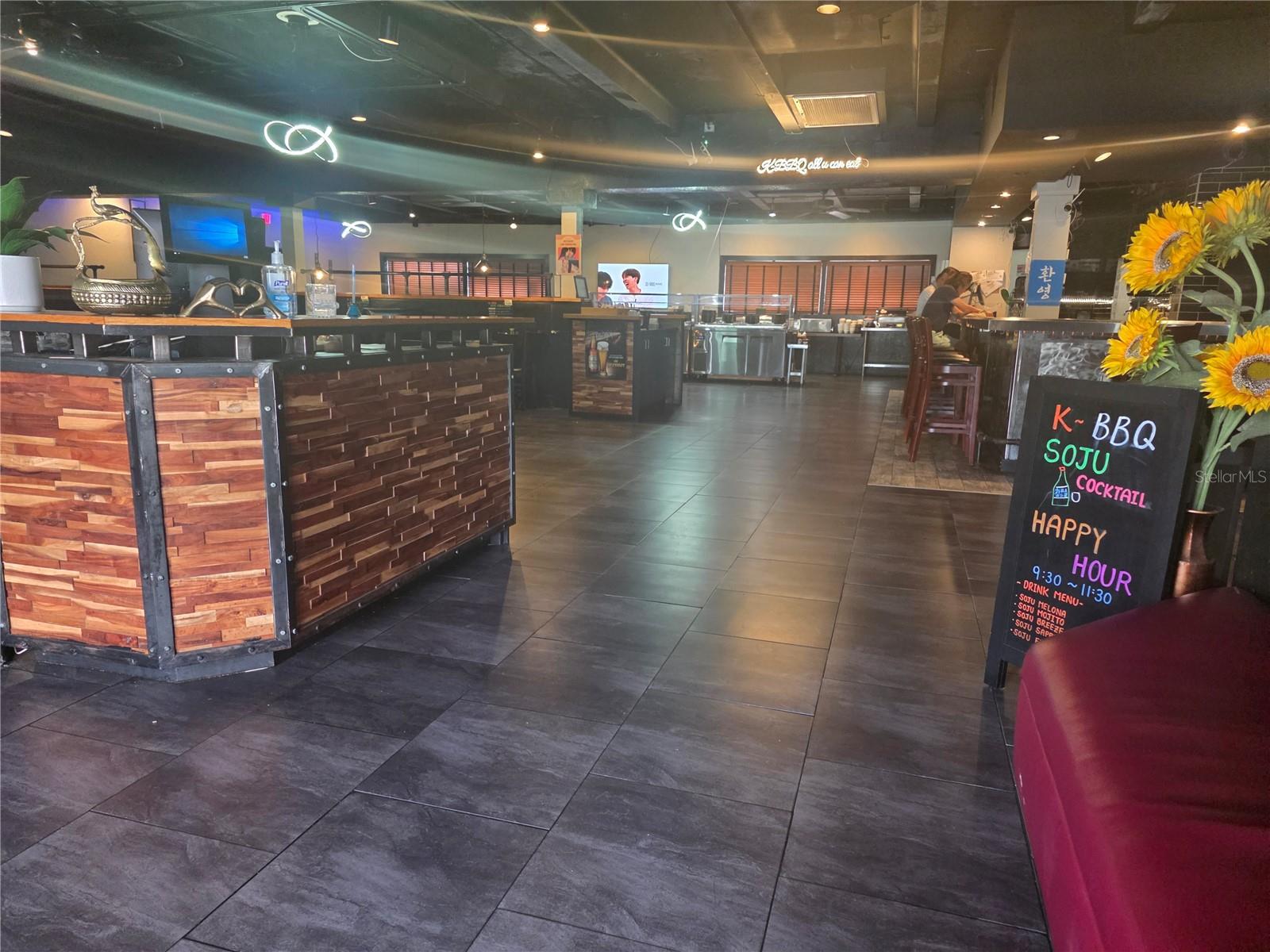 5101 E COLONIAL DRIVE