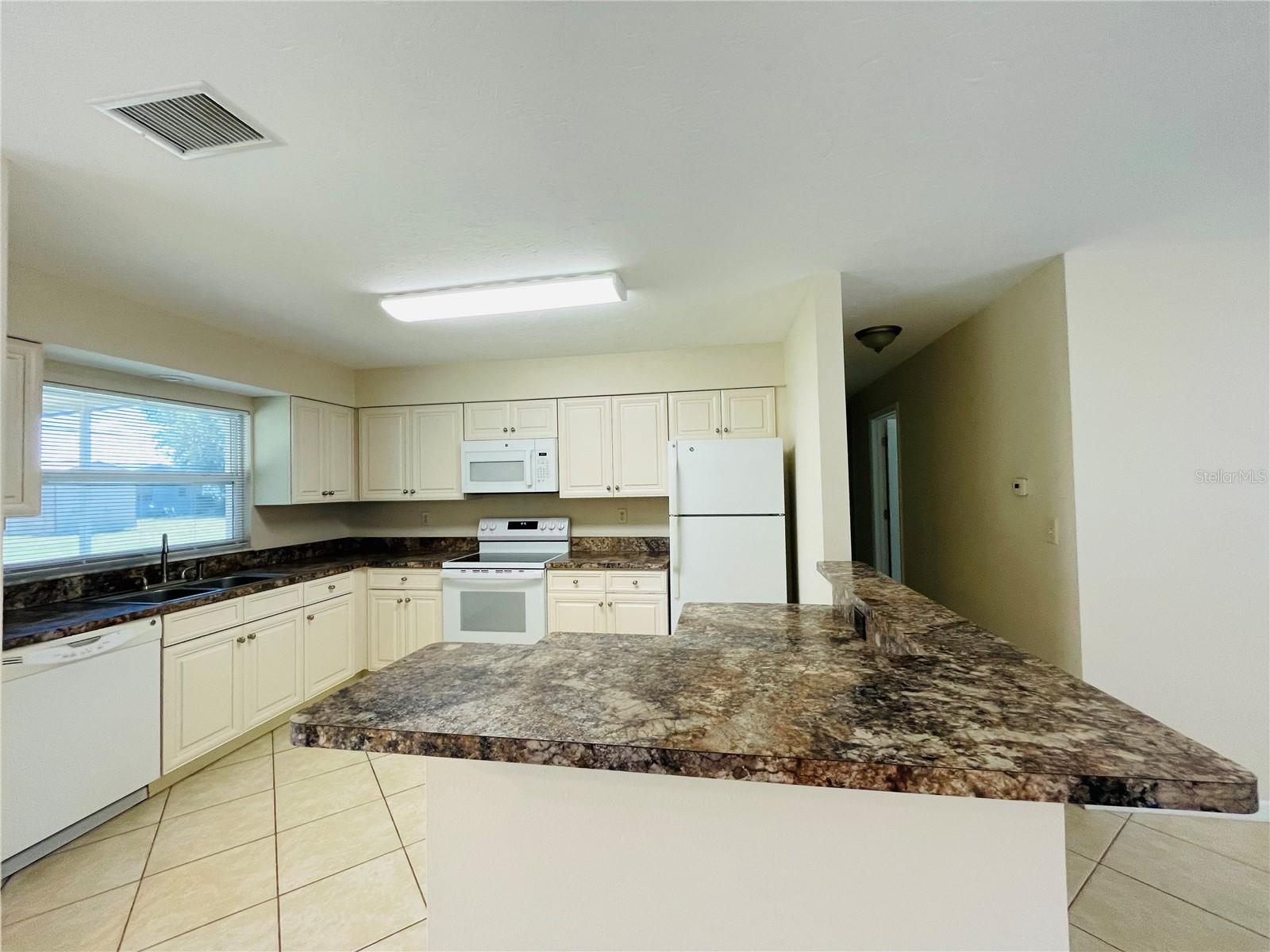 PORT CHARLOTTE SEC 027 - Residential Lease
