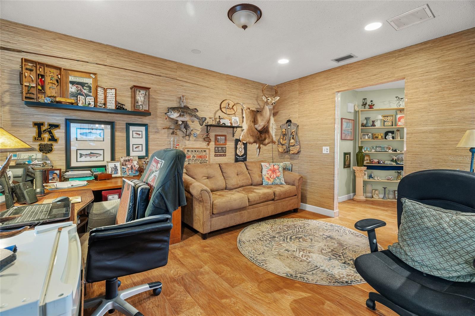 COUNTRY CLUB HEIGHTS FIRST ADD - Residential