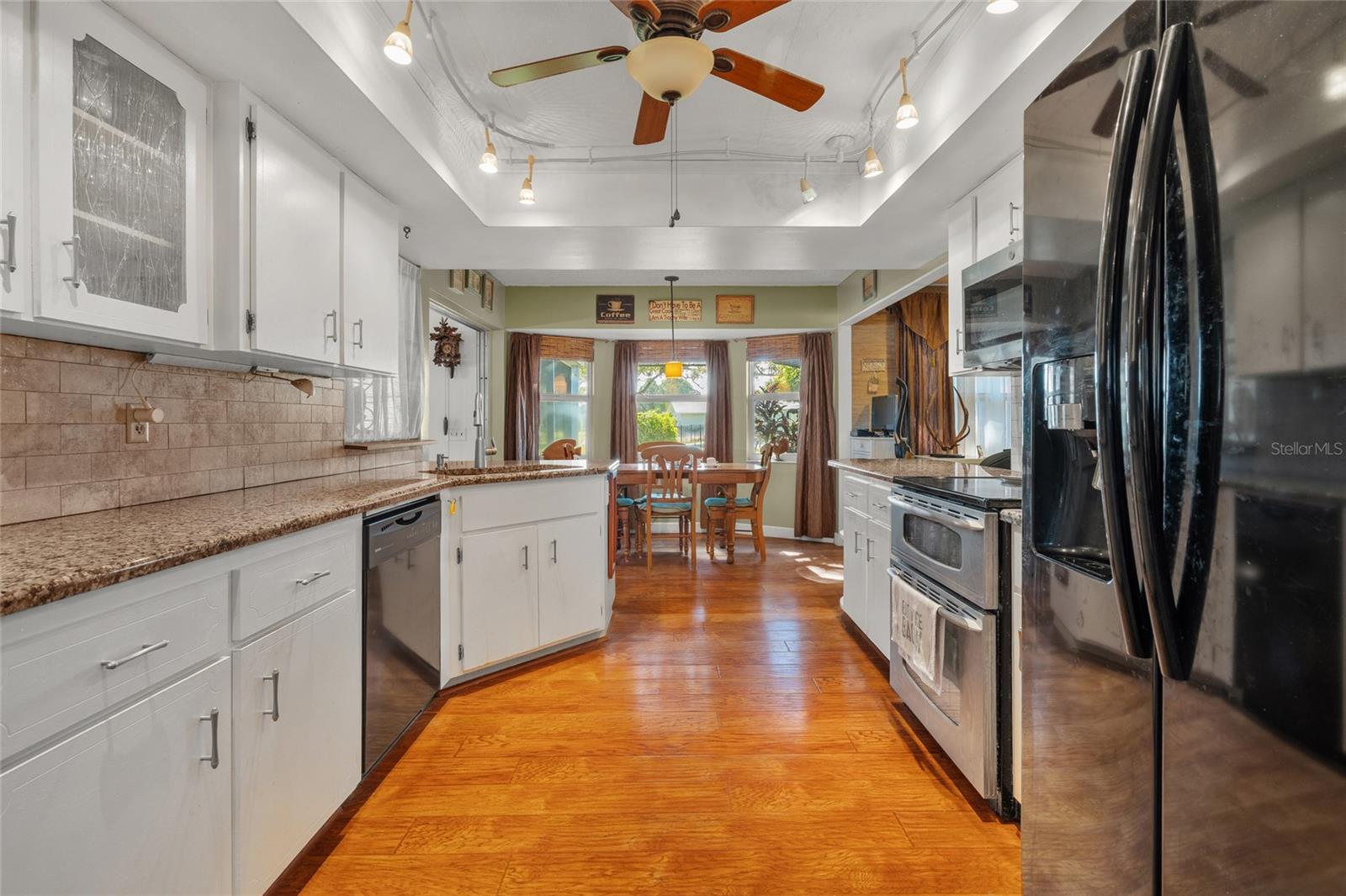 COUNTRY CLUB HEIGHTS FIRST ADD - Residential