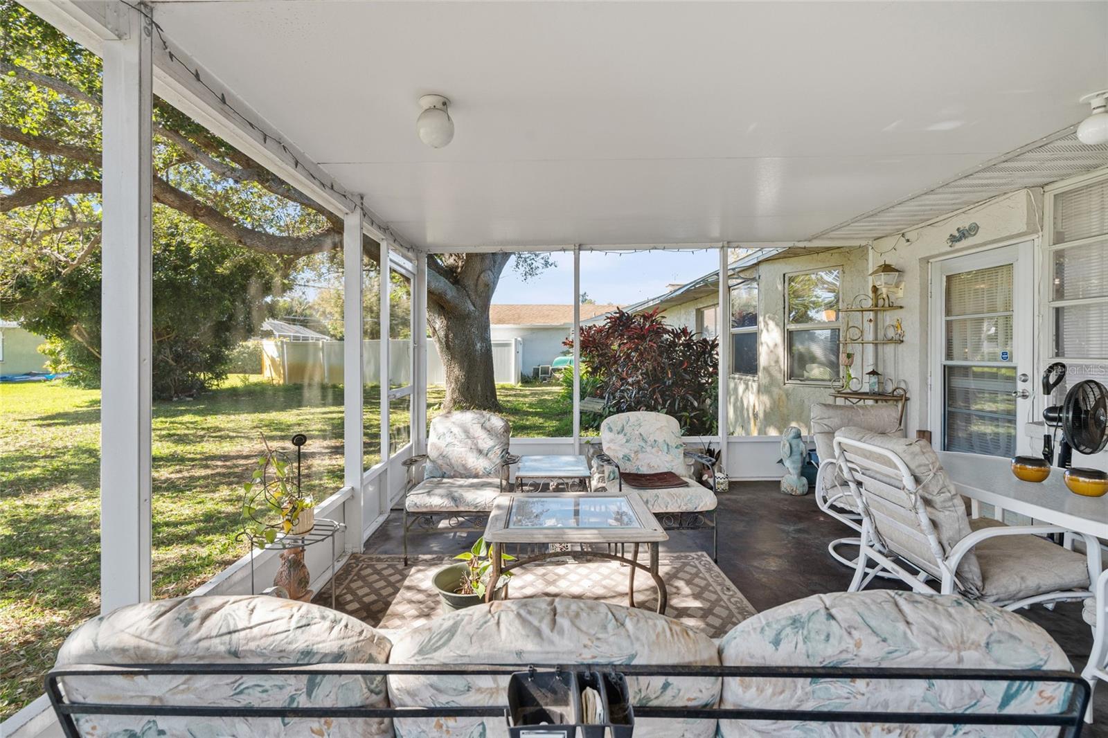 COUNTRY CLUB HEIGHTS FIRST ADD - Residential