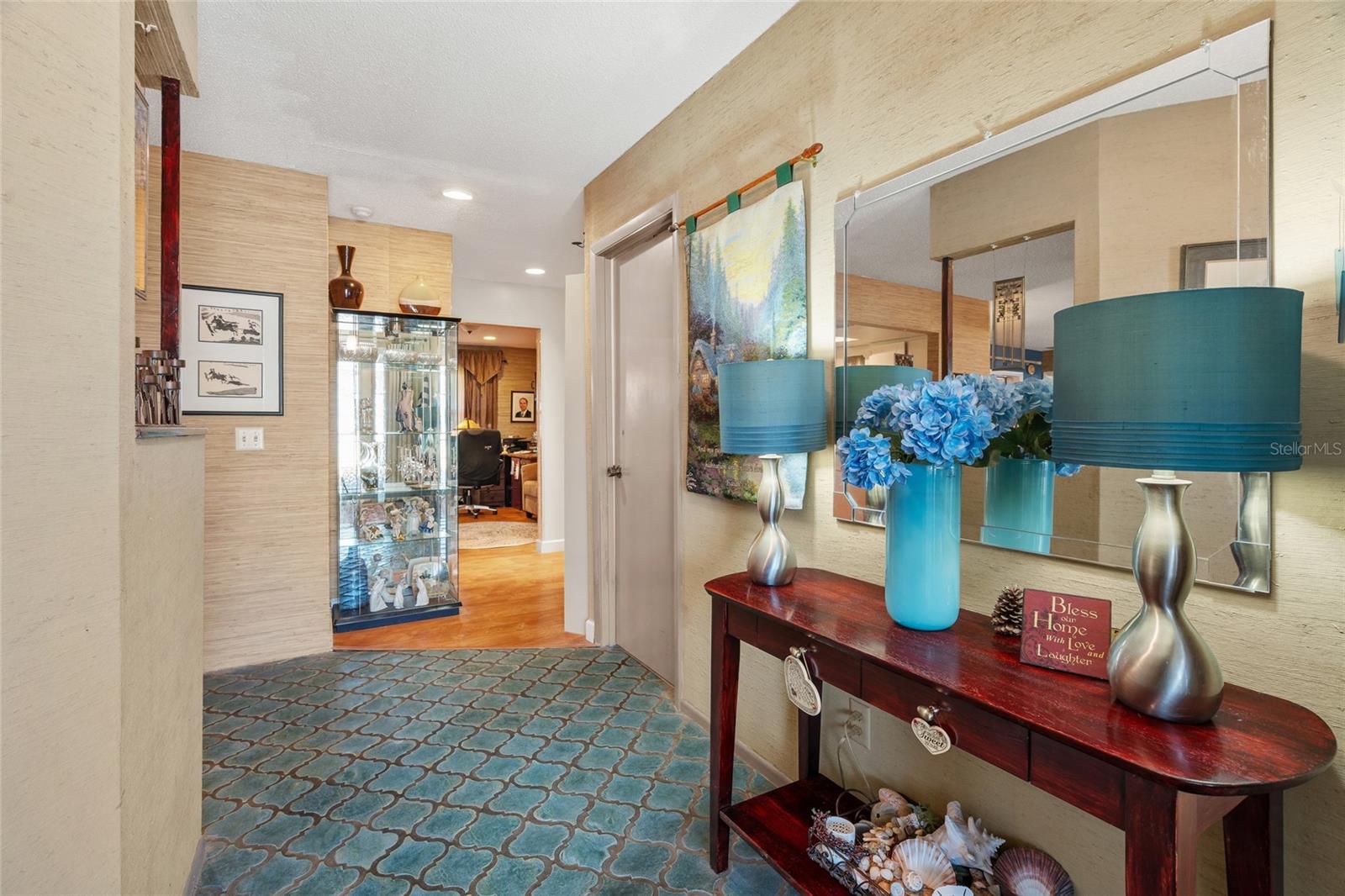 COUNTRY CLUB HEIGHTS FIRST ADD - Residential