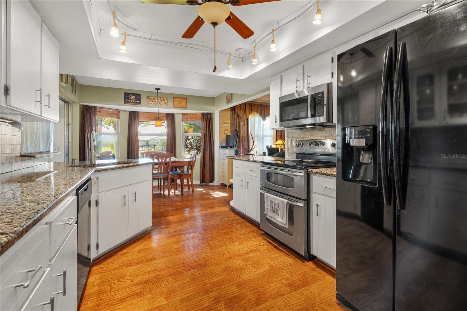 COUNTRY CLUB HEIGHTS FIRST ADD - Residential