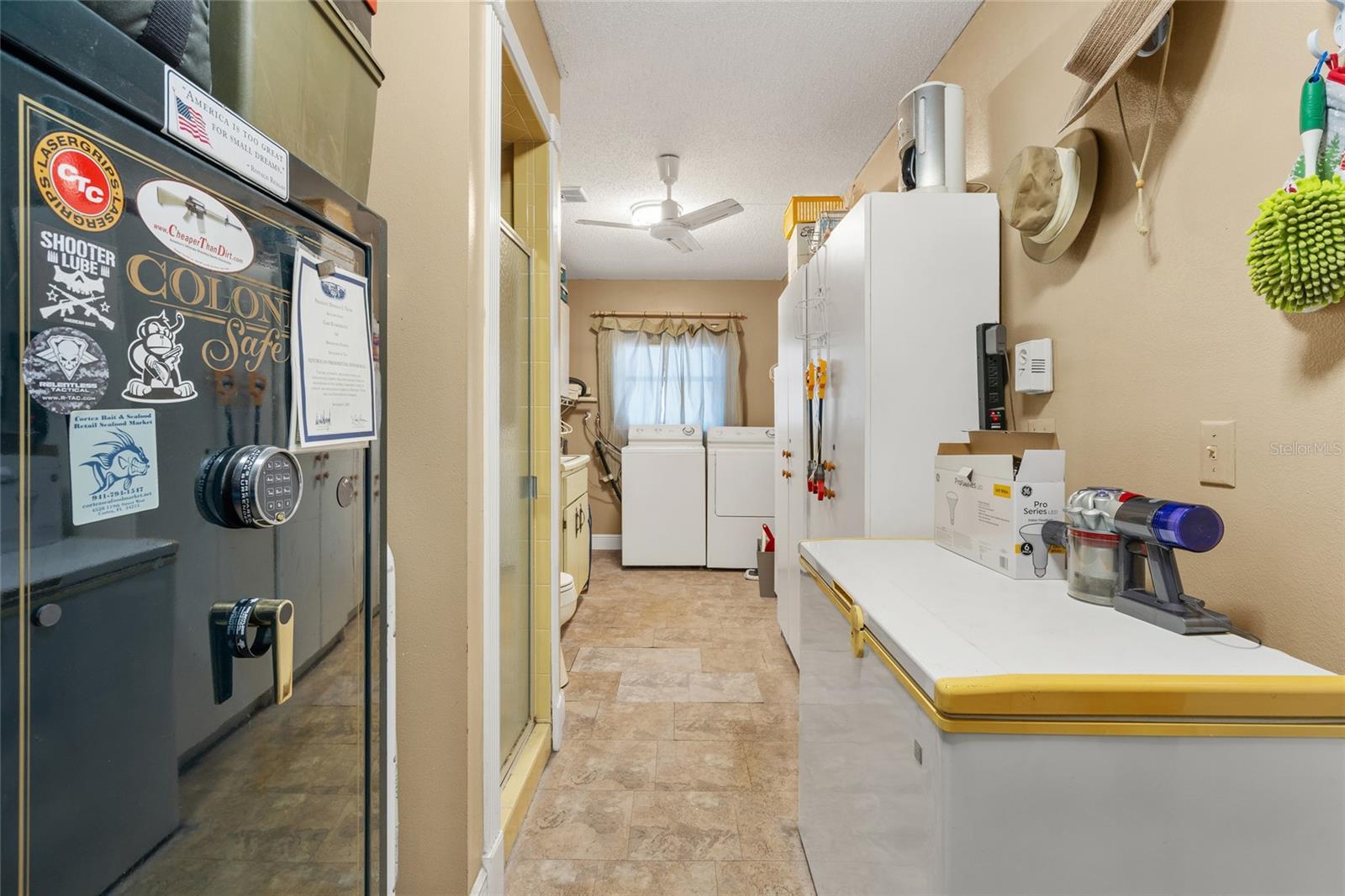 COUNTRY CLUB HEIGHTS FIRST ADD - Residential