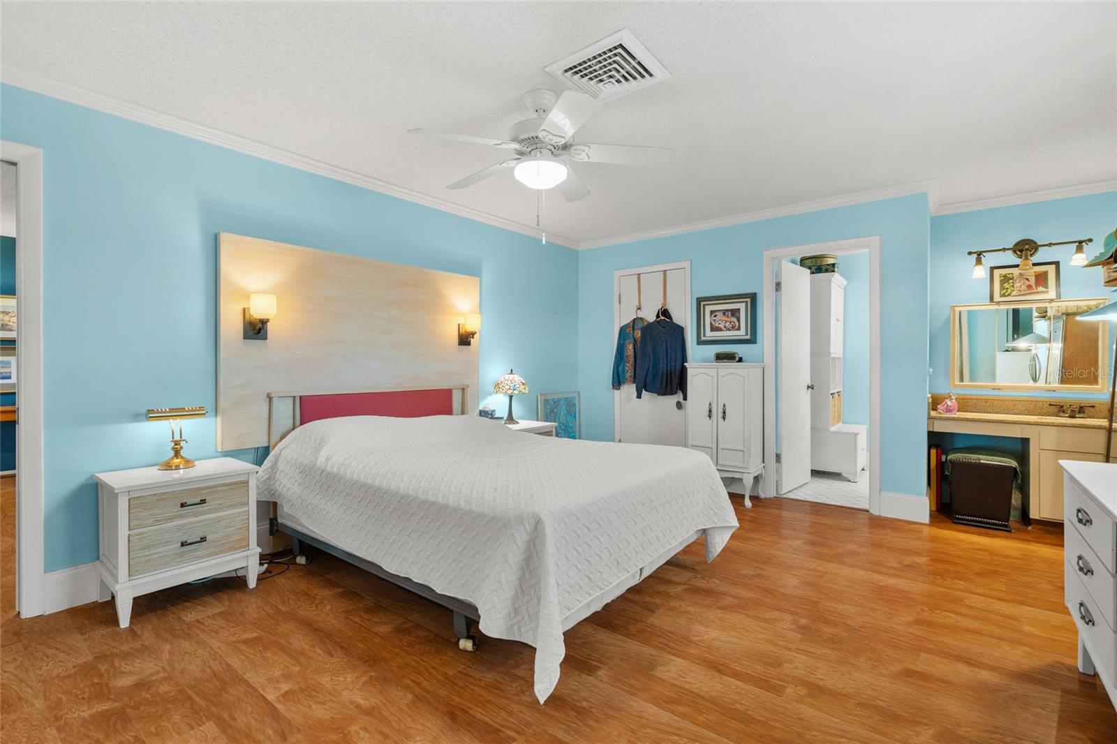 COUNTRY CLUB HEIGHTS FIRST ADD - Residential