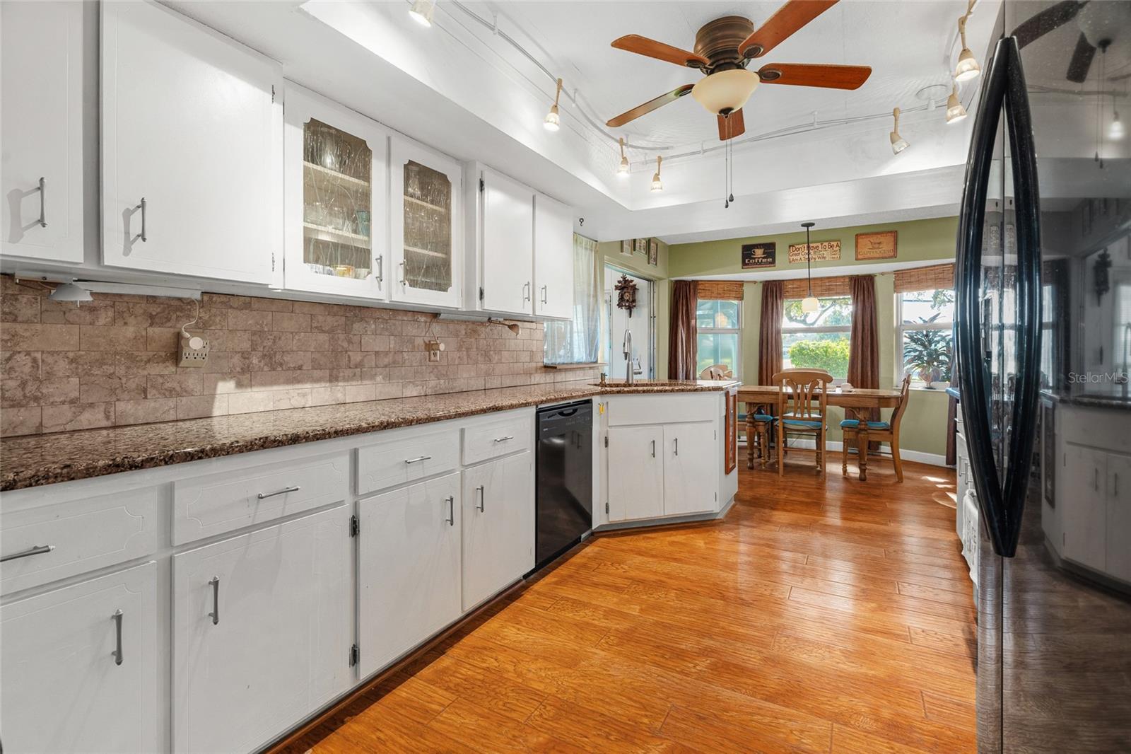 COUNTRY CLUB HEIGHTS FIRST ADD - Residential