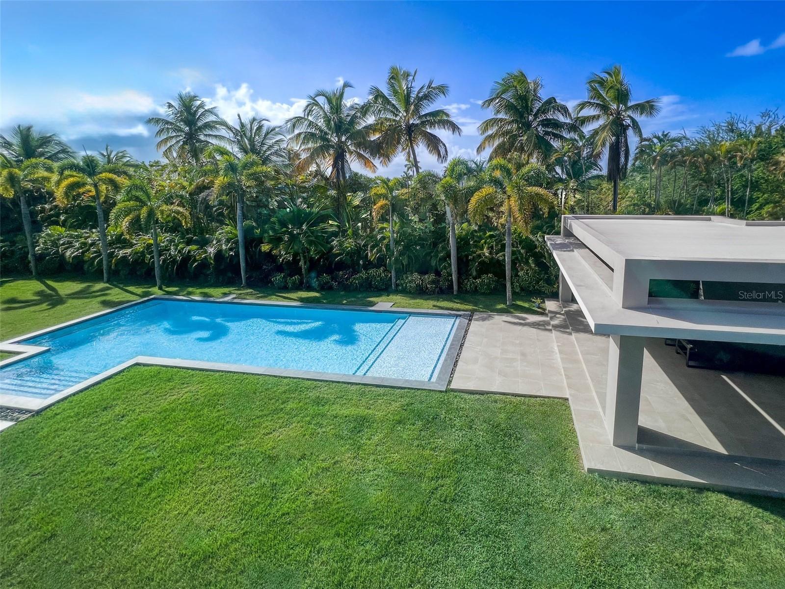 DORADO COUNTRY ESTATES - Residential