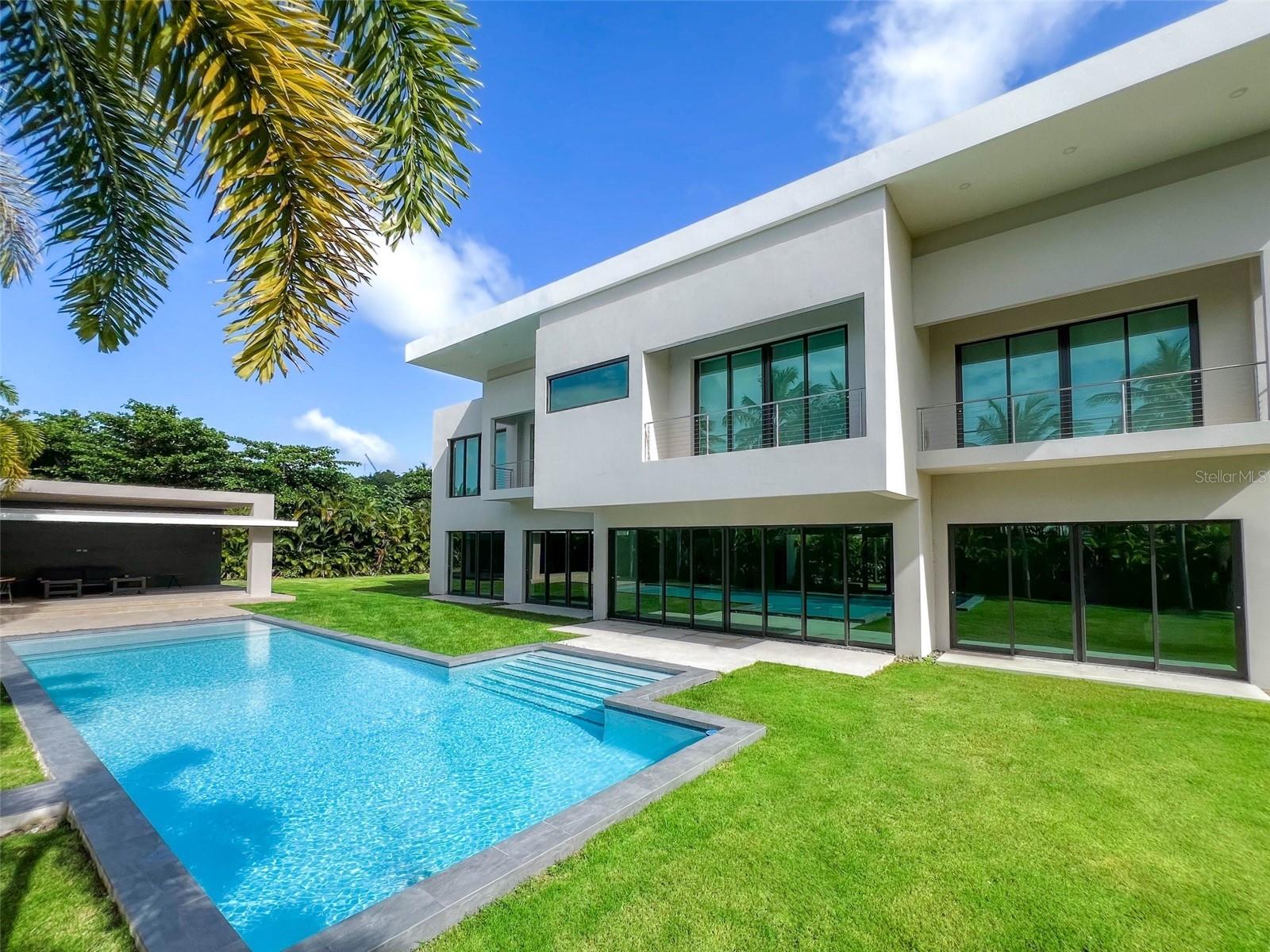 DORADO COUNTRY ESTATES - Residential