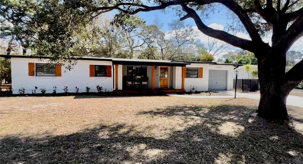 Photo of 4304 S Thatcher Avenue, Tampa, FL 33611 (MLS # TB8475353)