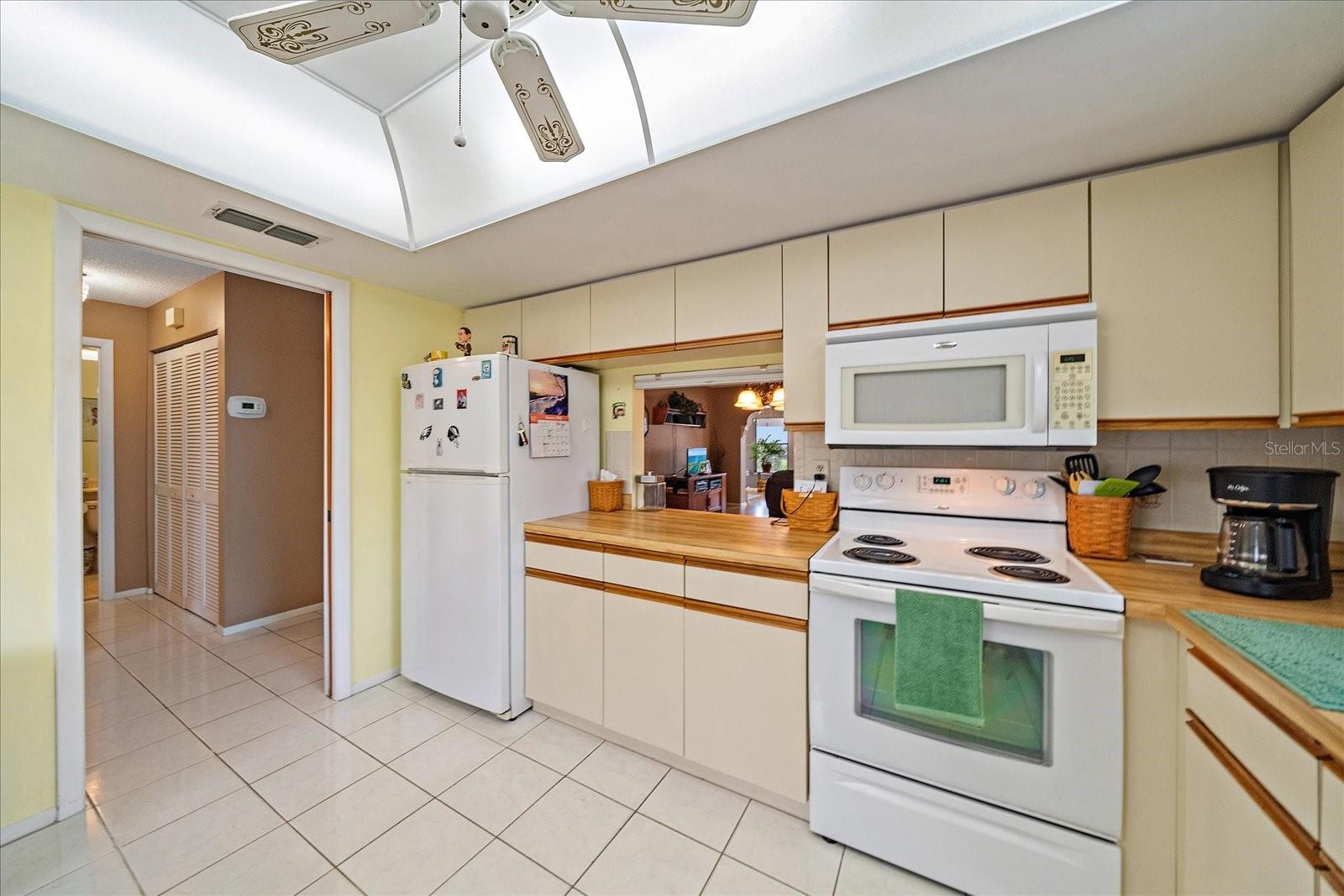 VILLAGE OAKS SEC C - Residential