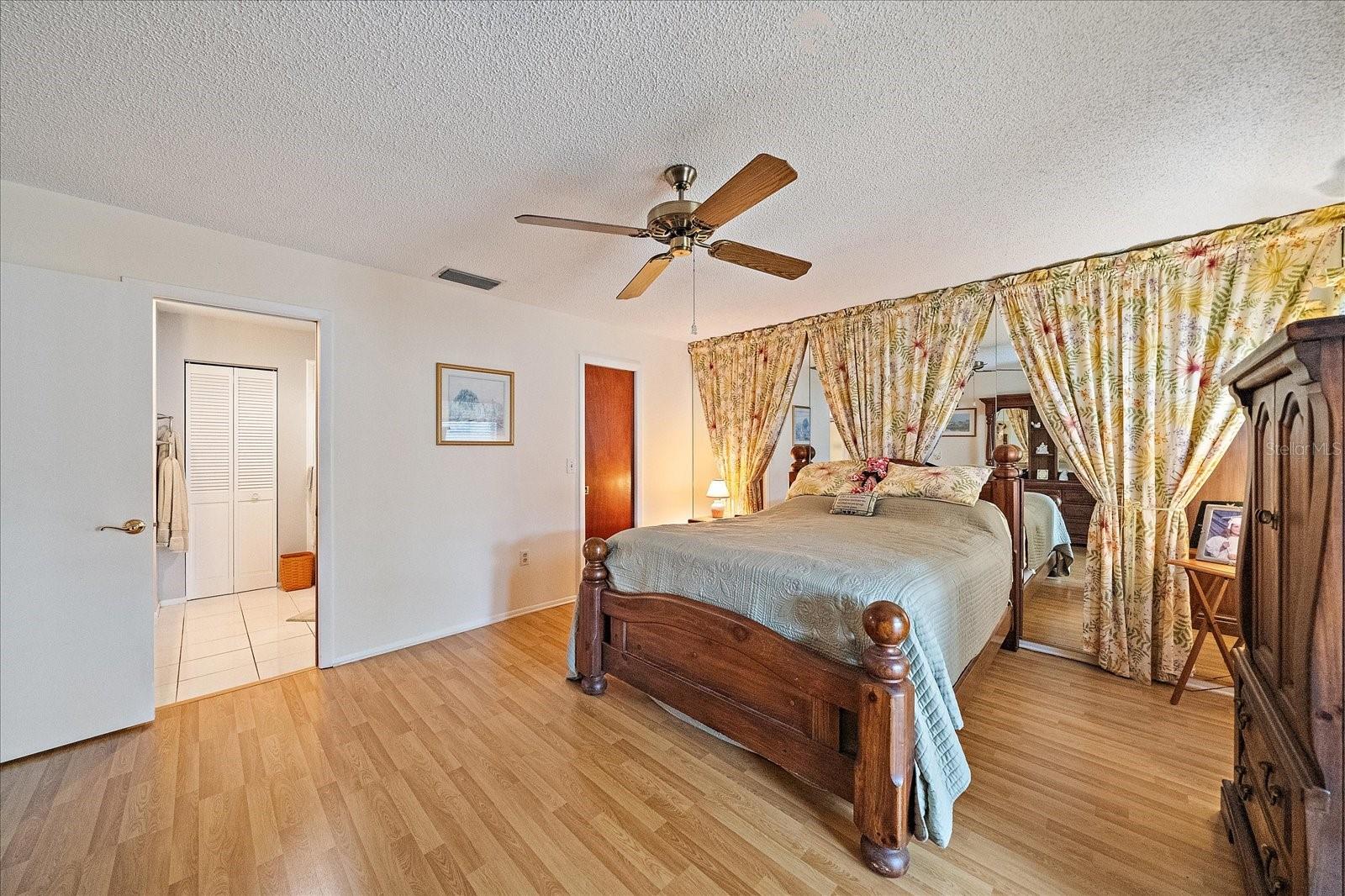 VILLAGE OAKS SEC C - Residential