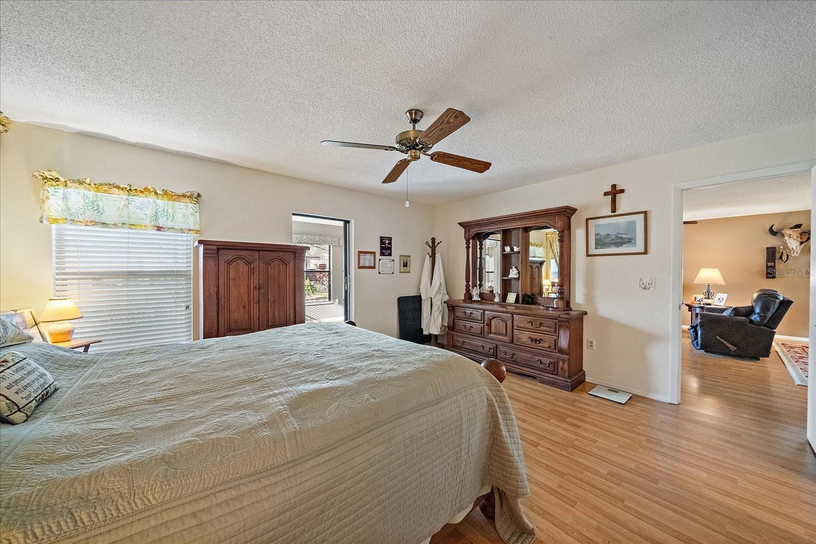 VILLAGE OAKS SEC C - Residential