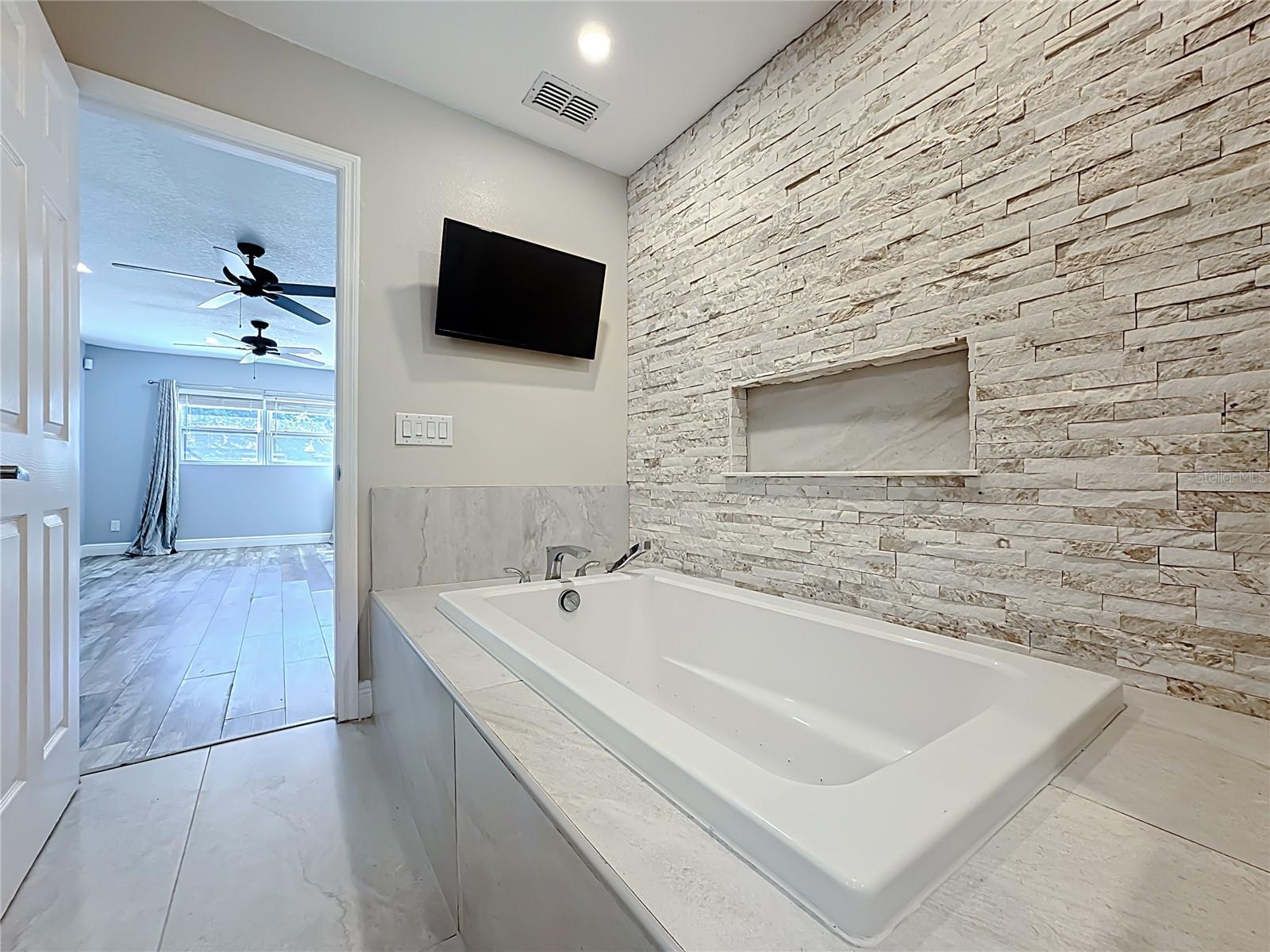 BILTMORE SHORES SEC 02 - Residential