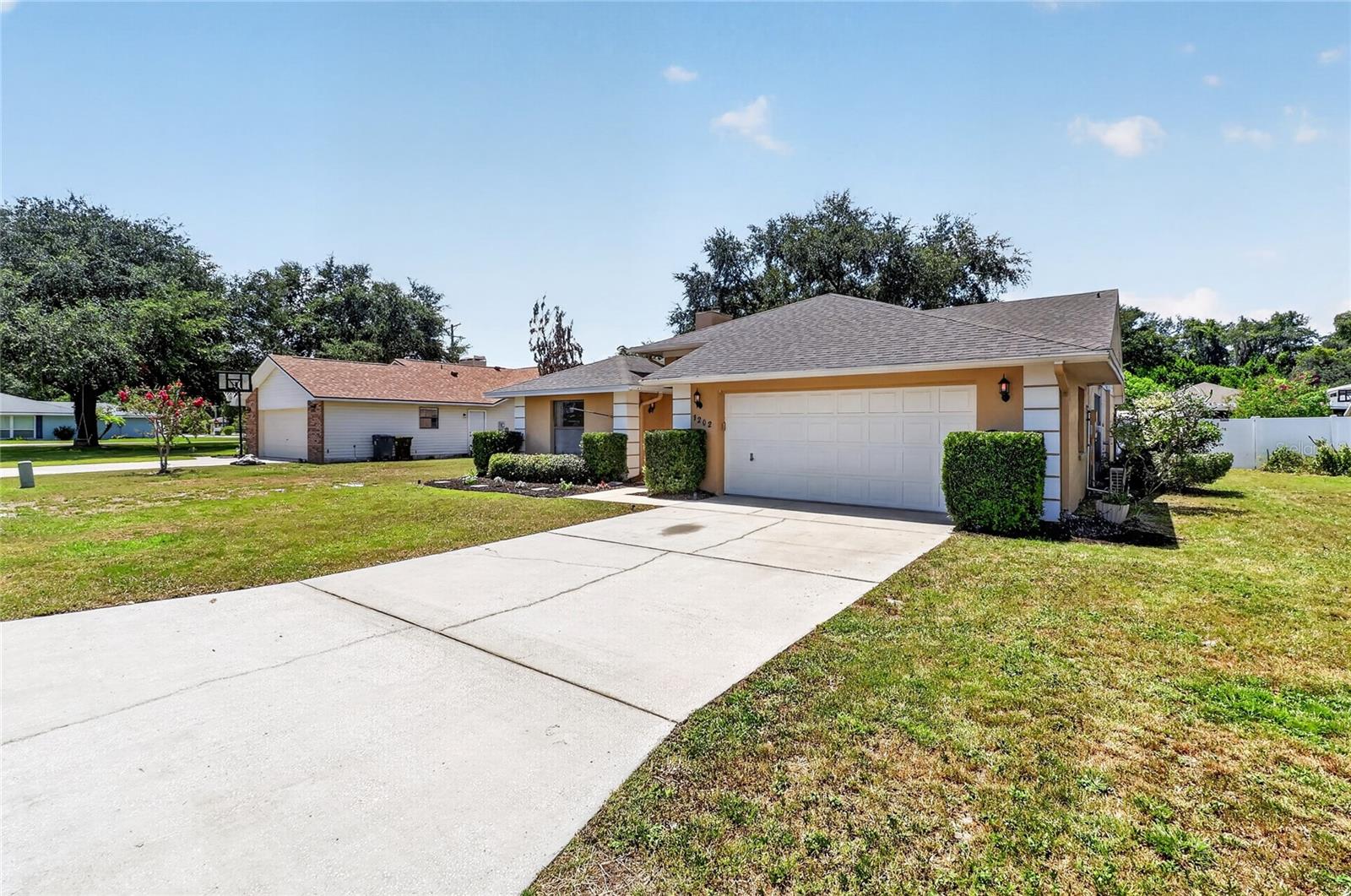 1202 VALENCIA LANE