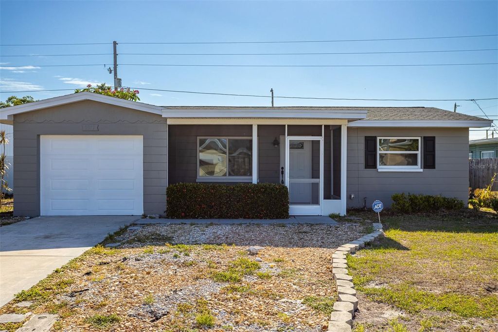 Photo of 9317 Crestview Street, Seminole, FL 33772 (MLS # TB8501460)