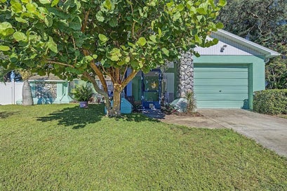 2437 FIELDCREST COURT HOLIDAY FL 34691