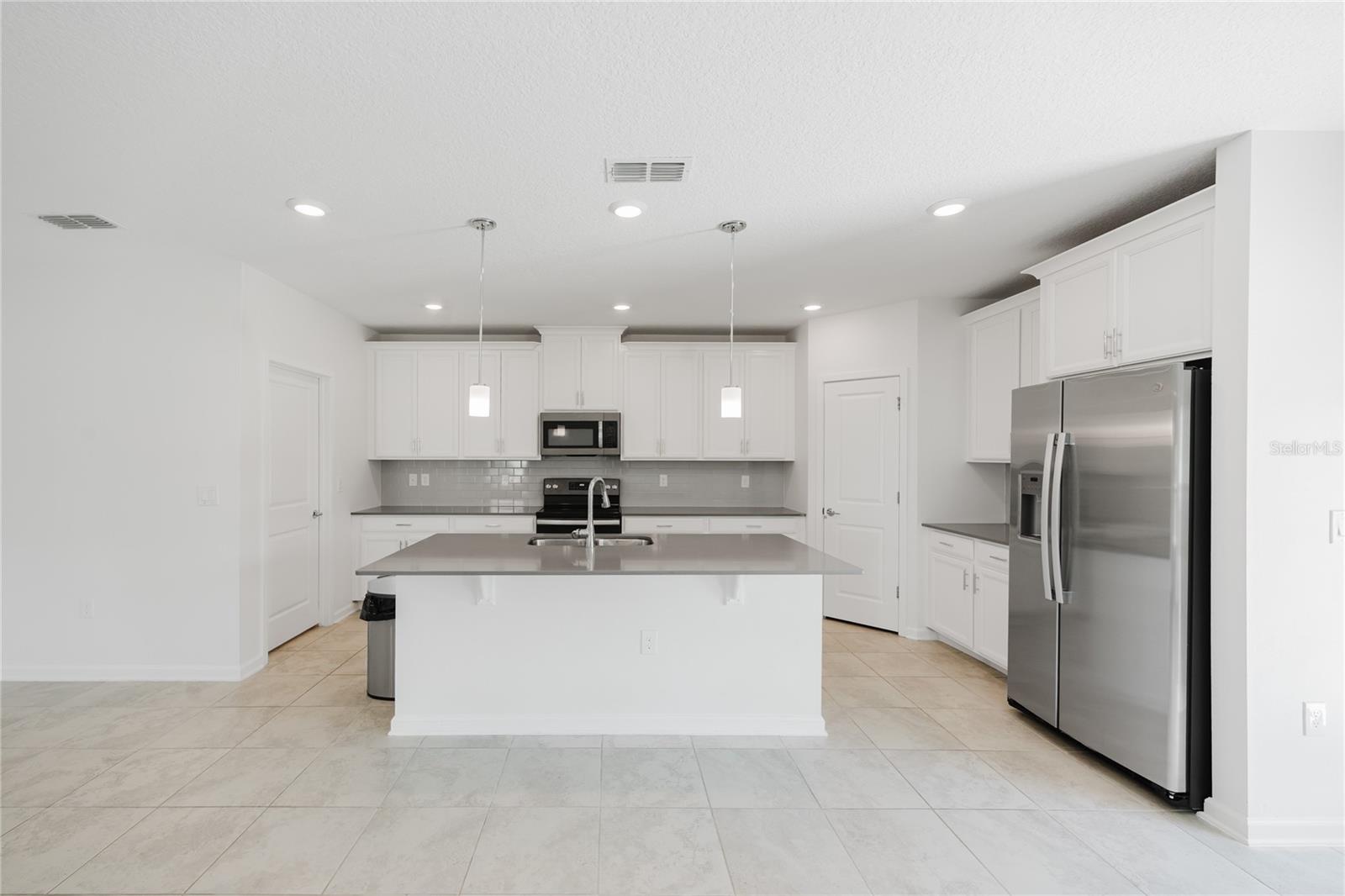 ARDEN PARK NORTH PH 4 - Residential Lease