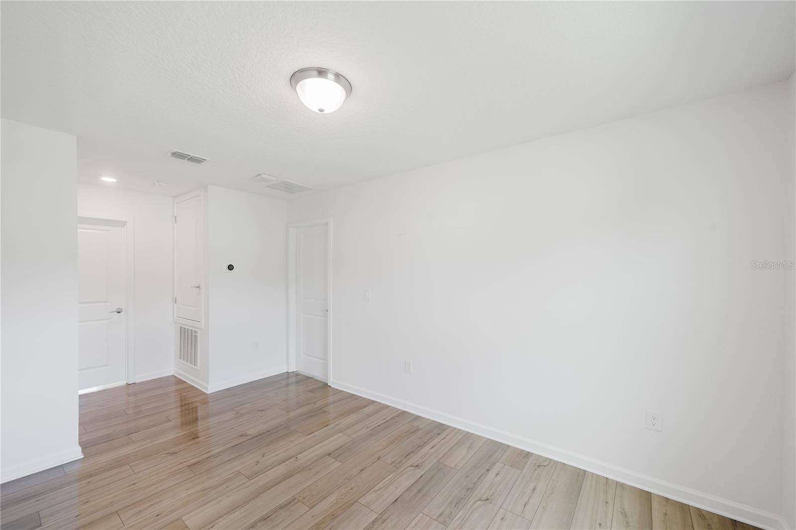 ARDEN PARK NORTH PH 4 - Residential Lease