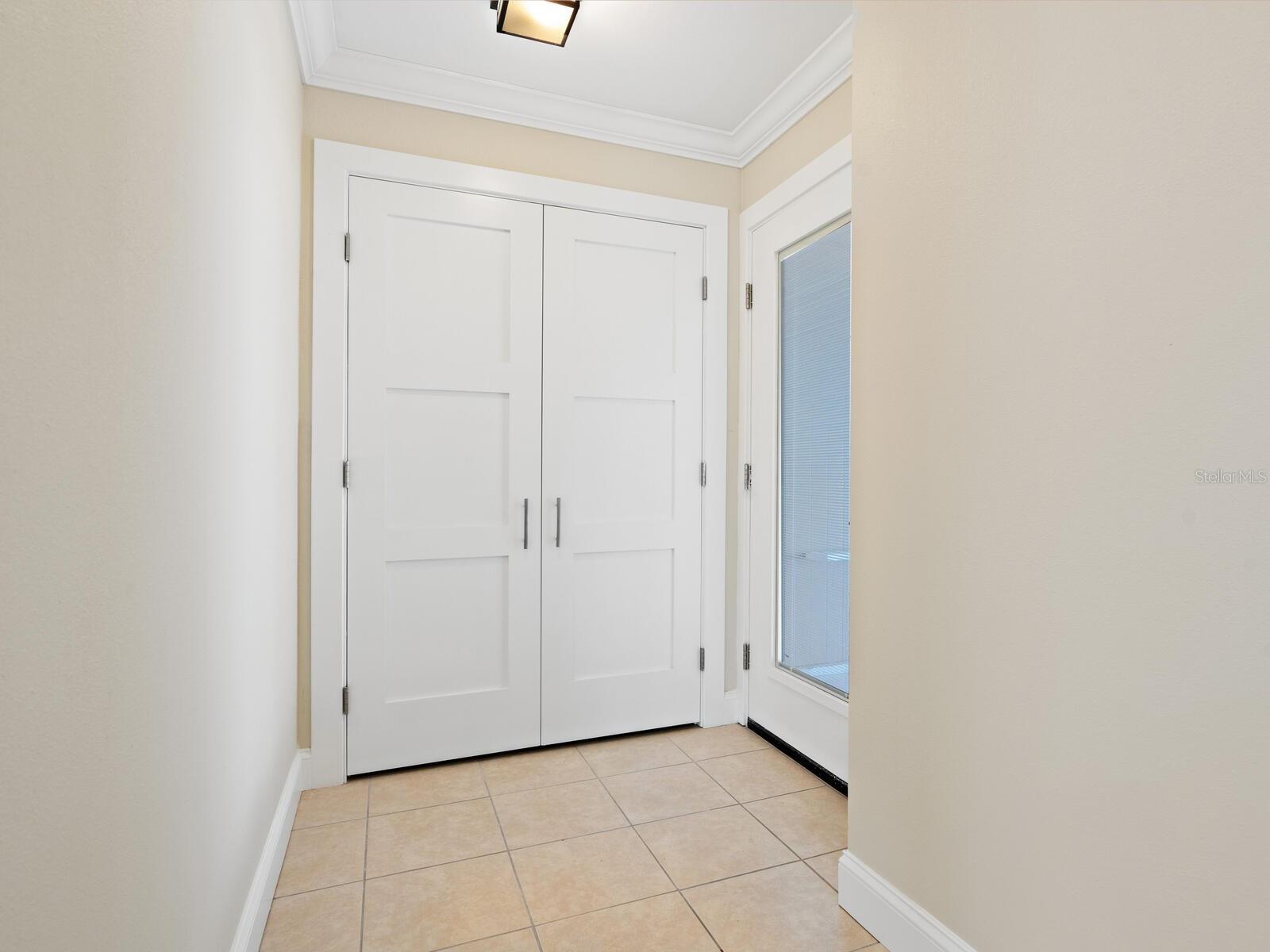 6300 MIDNIGHT PASS ROAD 5
