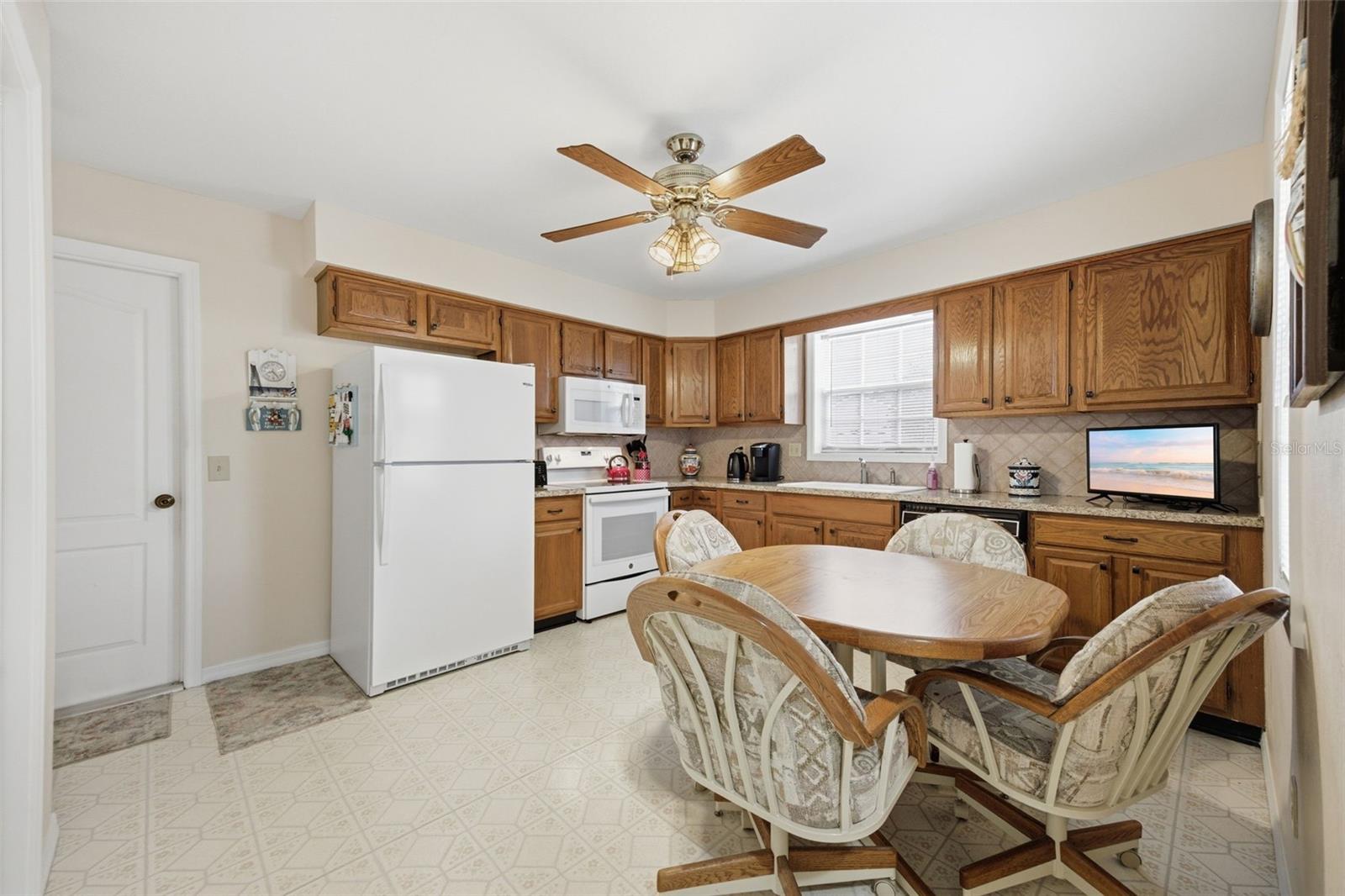 WEDGEWOOD MANOR PH 01 02 - Residential