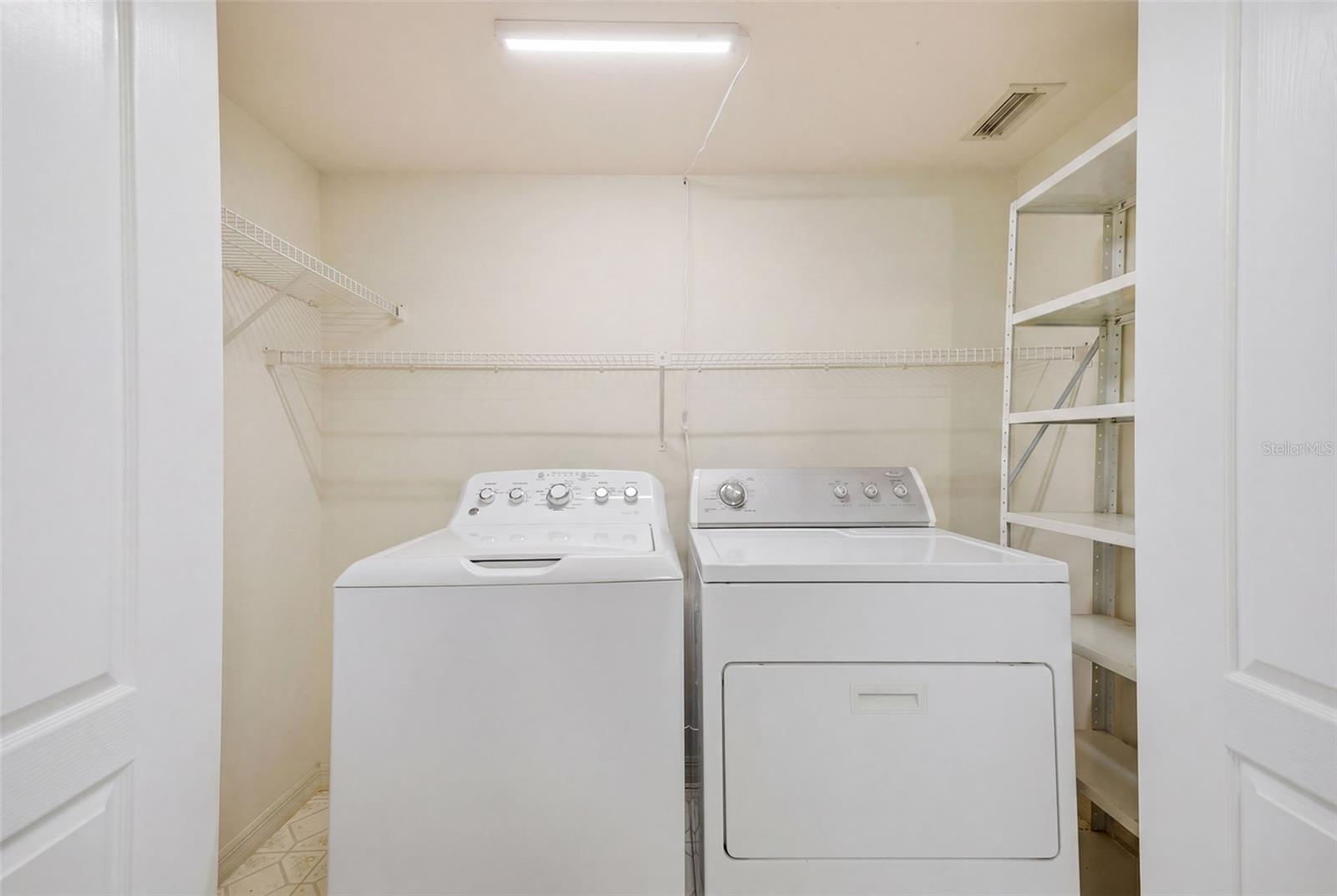 WEDGEWOOD MANOR PH 01 02 - Residential