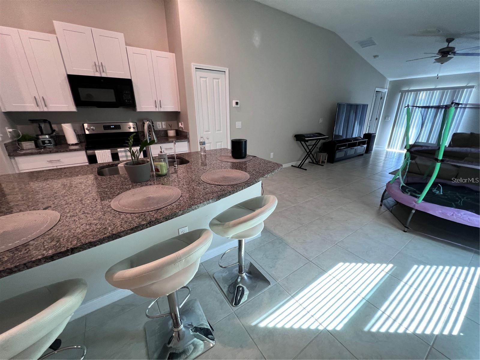 EPPERSON NORTH VILLAGE E-2 - Residential Lease