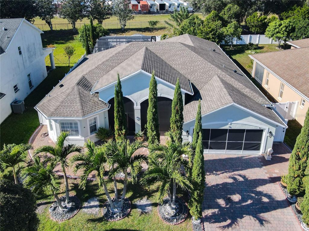 Photo of 2710 Patrician Circle, Kissimmee, FL 34746 (MLS # O6368325)