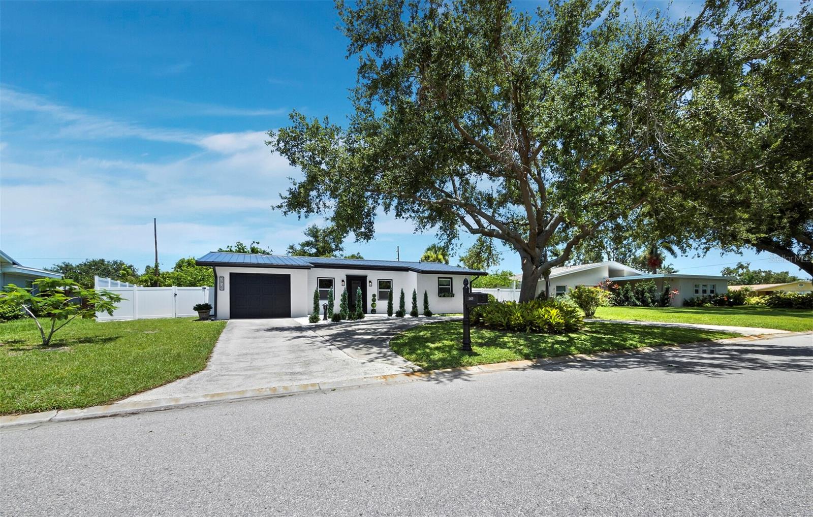 3439 FAIR OAKS PLACE