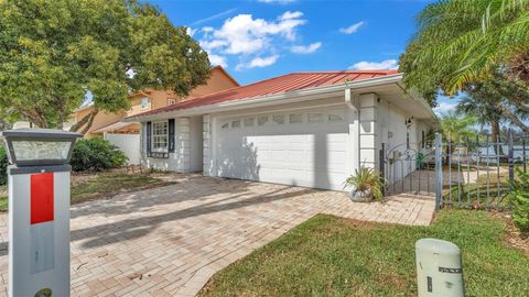 A home in LAKELAND