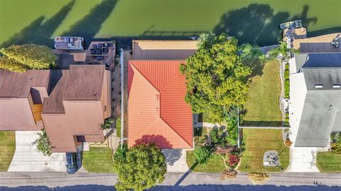 A home in LAKELAND