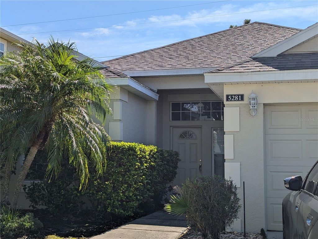 Photo of 5281 Los Palma Vista Drive, Orlando, FL 32837 (MLS # O6364600)