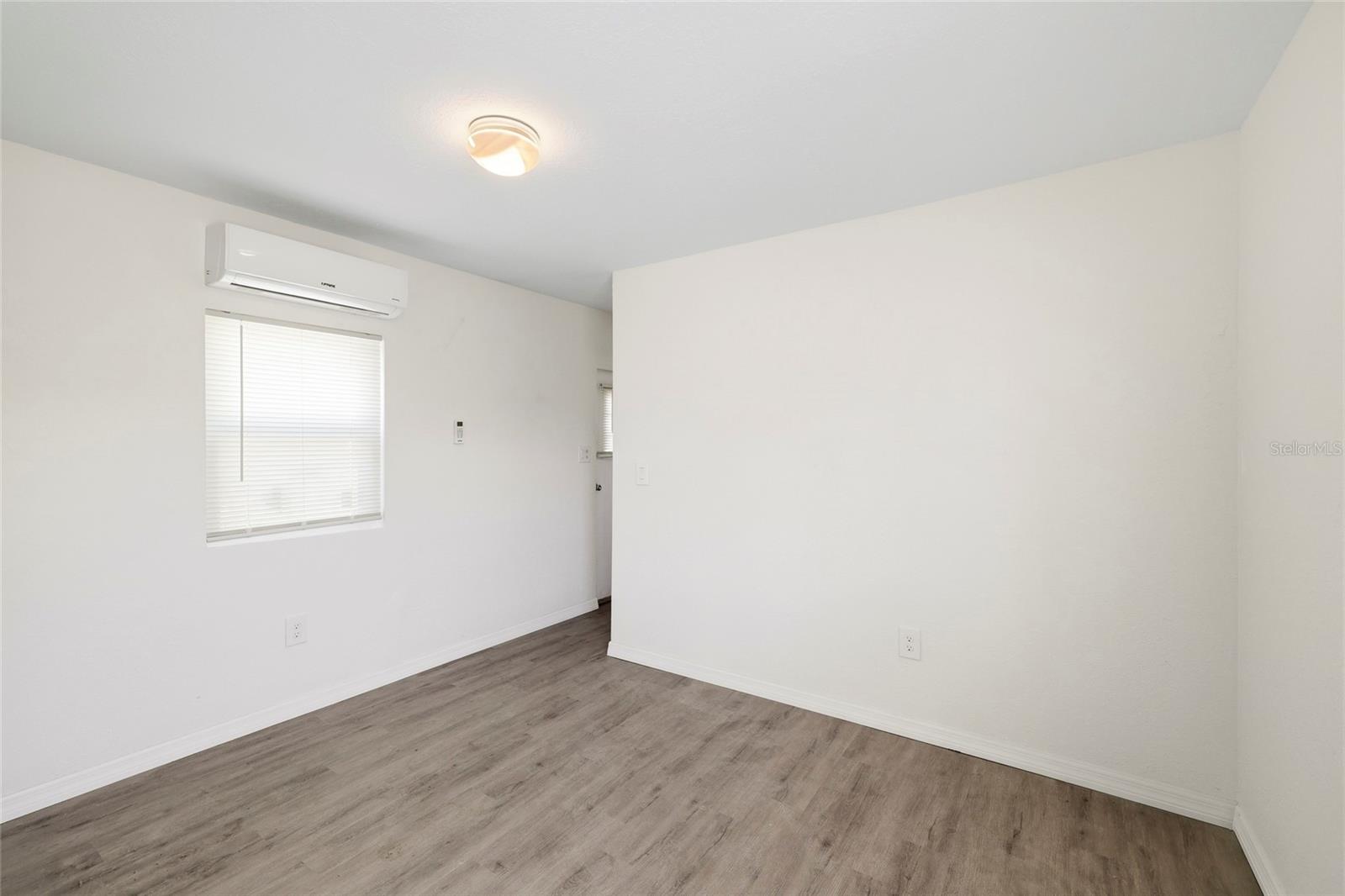 PELICAN HARBOR MOB HOME ESTATES - Residential