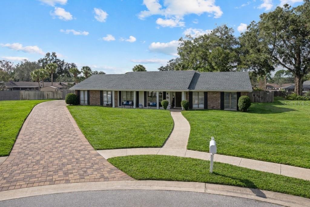 SABAL POINT WHISPER WOOD - Residential