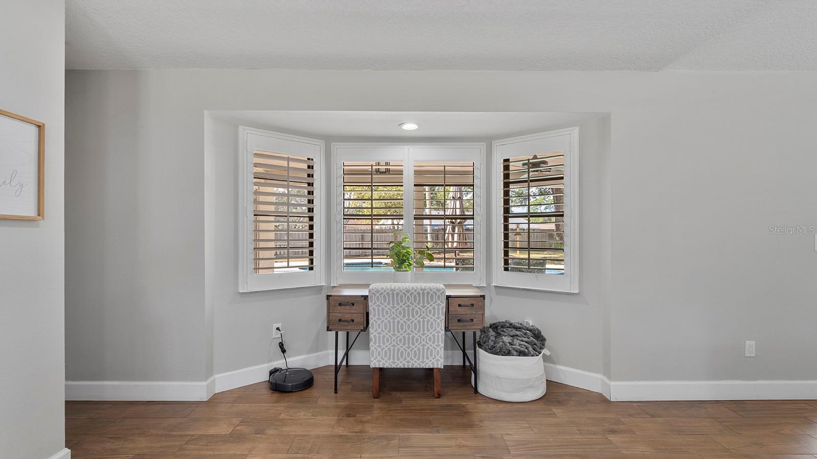 SABAL POINT WHISPER WOOD - Residential