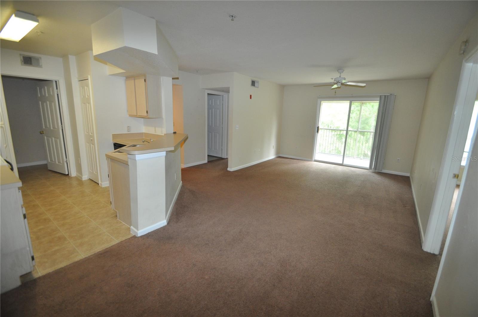 CREST/WATERFORD LAKES - Residential